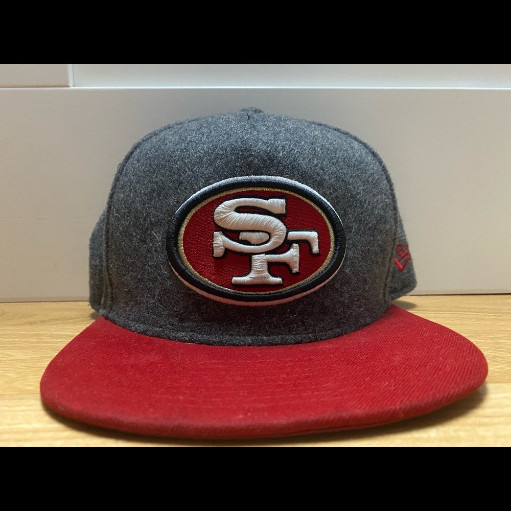 *SOLD* New Era Leather back 49ers Hat